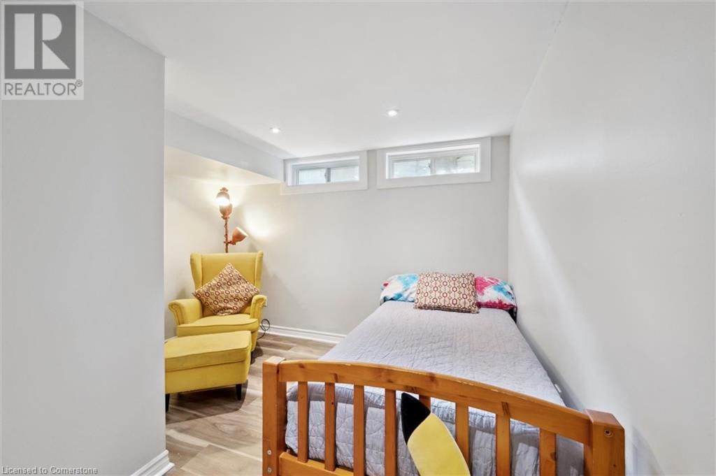 27 NORFOLK AVENUE Image 31