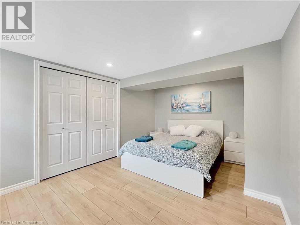 267 KINGSWOOD DRIVE Image 30