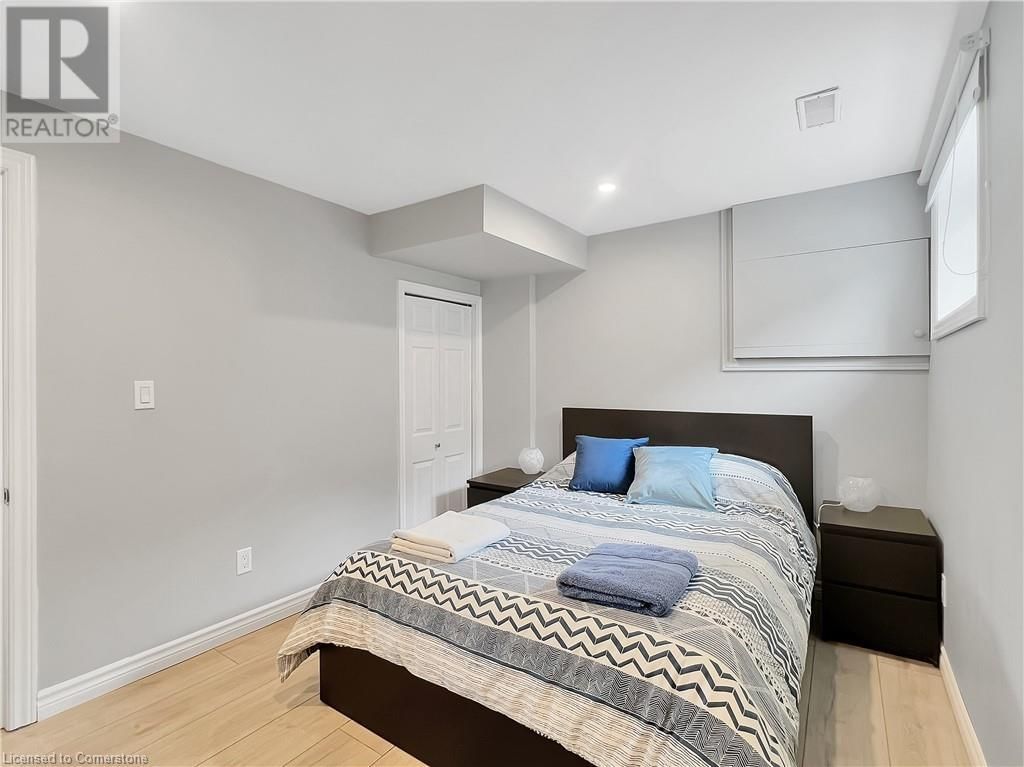 267 KINGSWOOD DRIVE Image 33