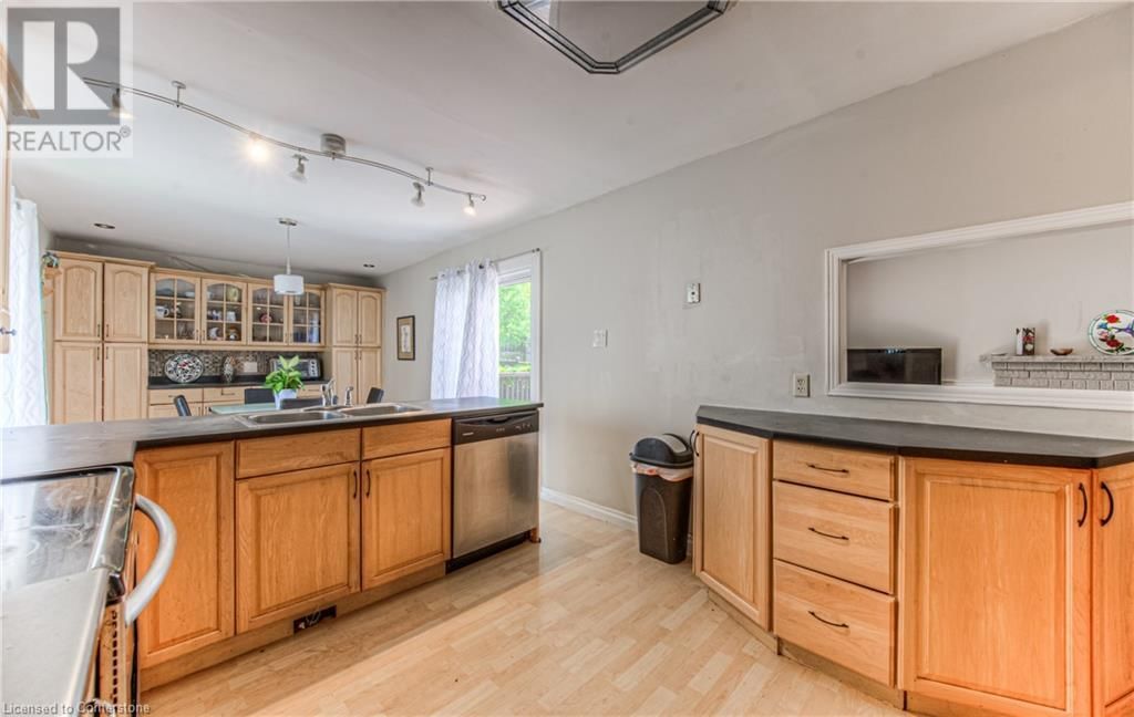 160 WESTVALE DRIVE Image 10