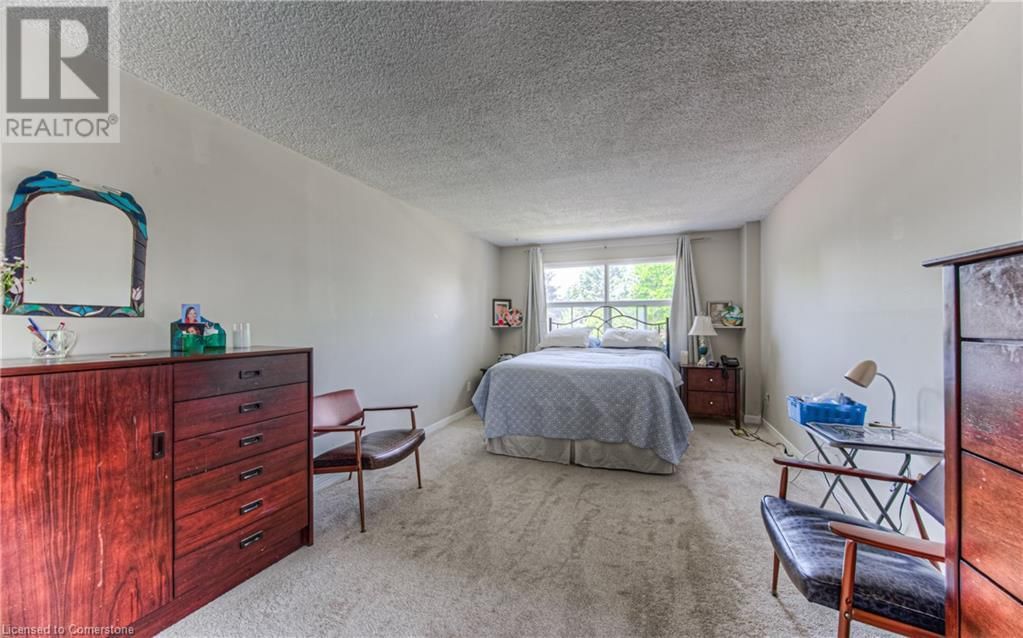 160 WESTVALE DRIVE Image 32