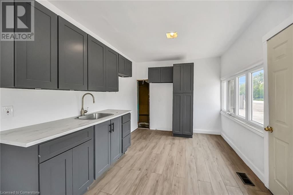 316 JONES ROAD Image 4
