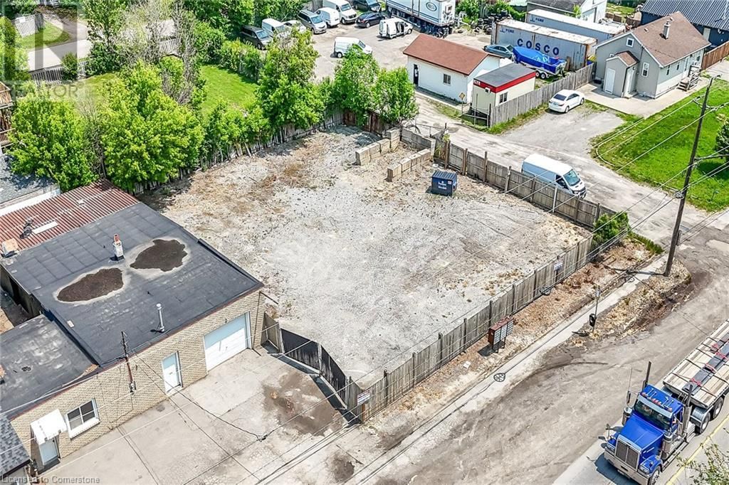 316 JONES ROAD Image 44