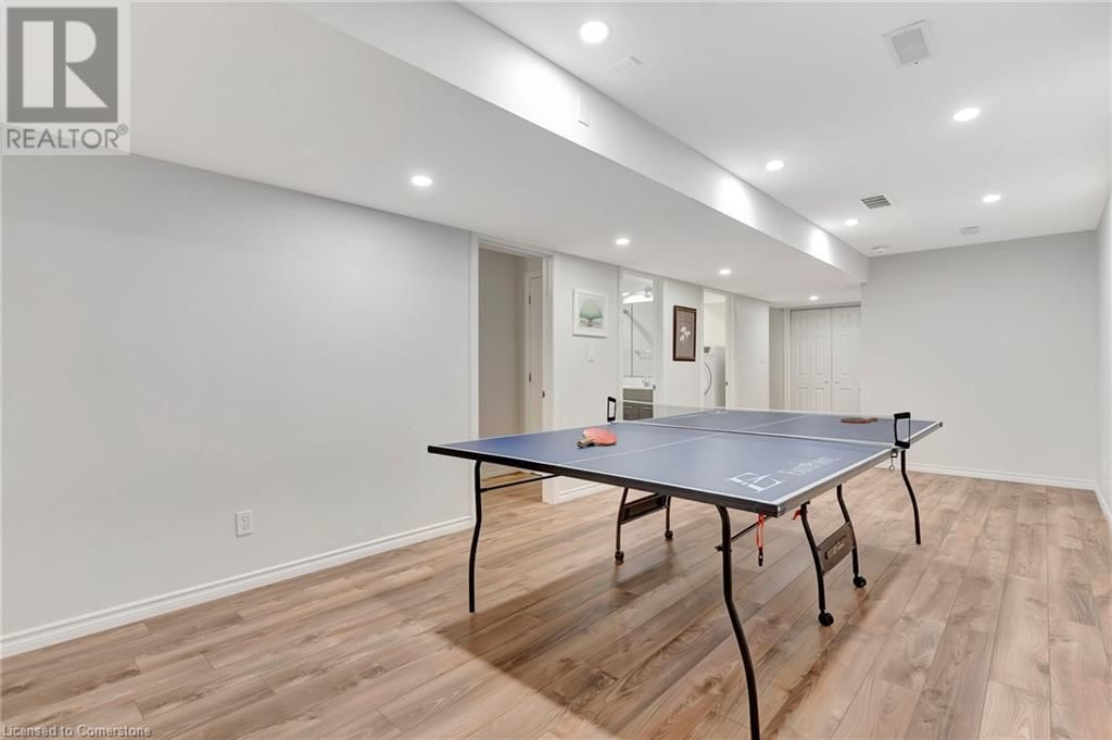179 TEMPLEWOOD DRIVE Image 33