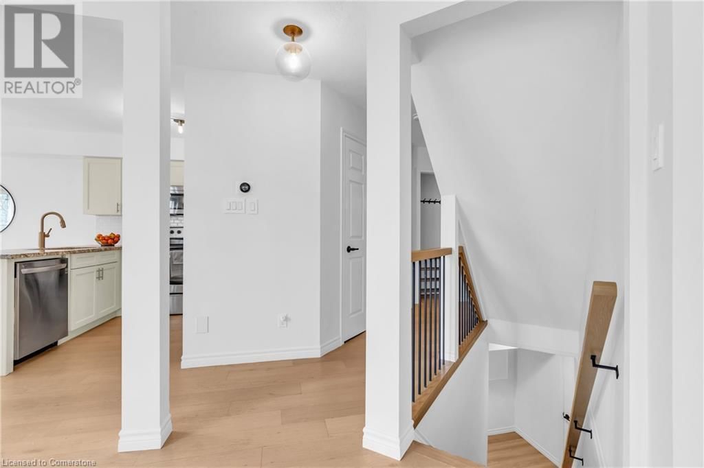 9 GAW CRESCENT Image 30