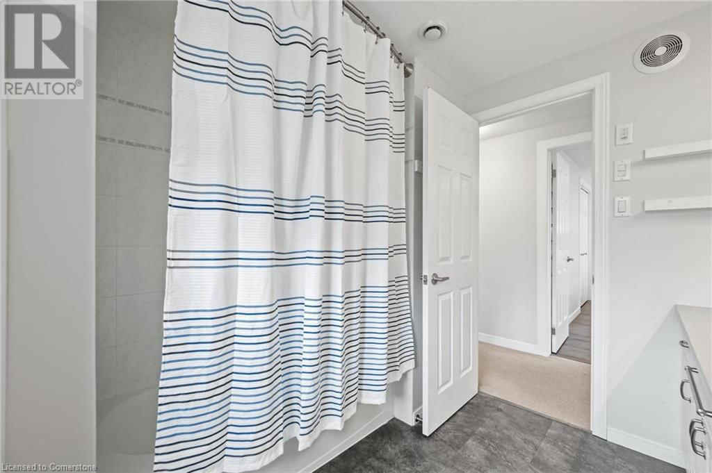 52 BOND COURT Image 25