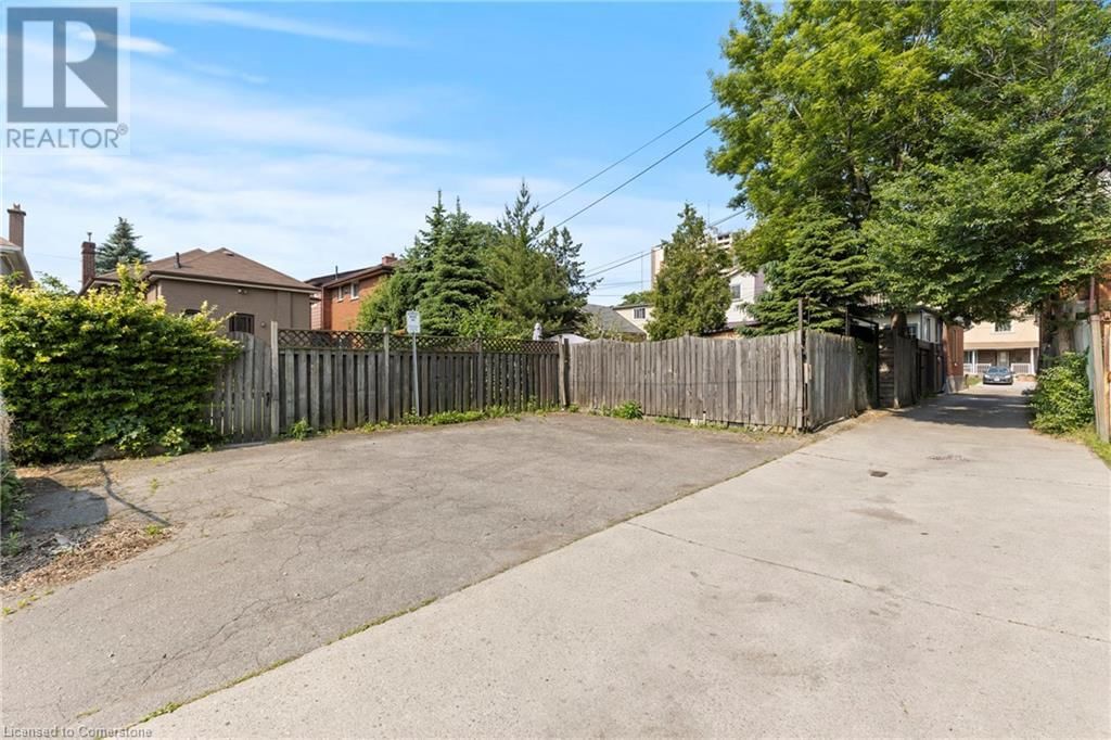 441 KING WILLIAM STREET Image 26