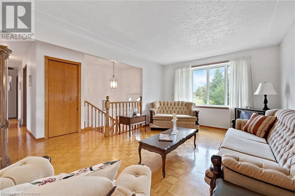 265 CHAMPLAIN BOULEVARD Image 13
