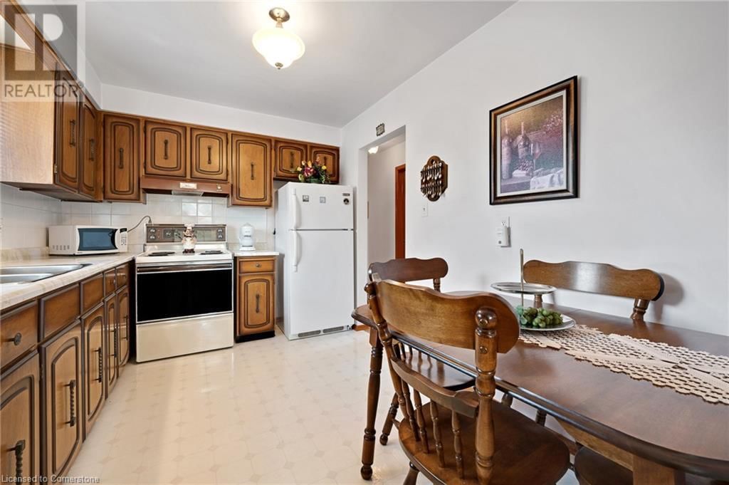 265 CHAMPLAIN BOULEVARD Image 19