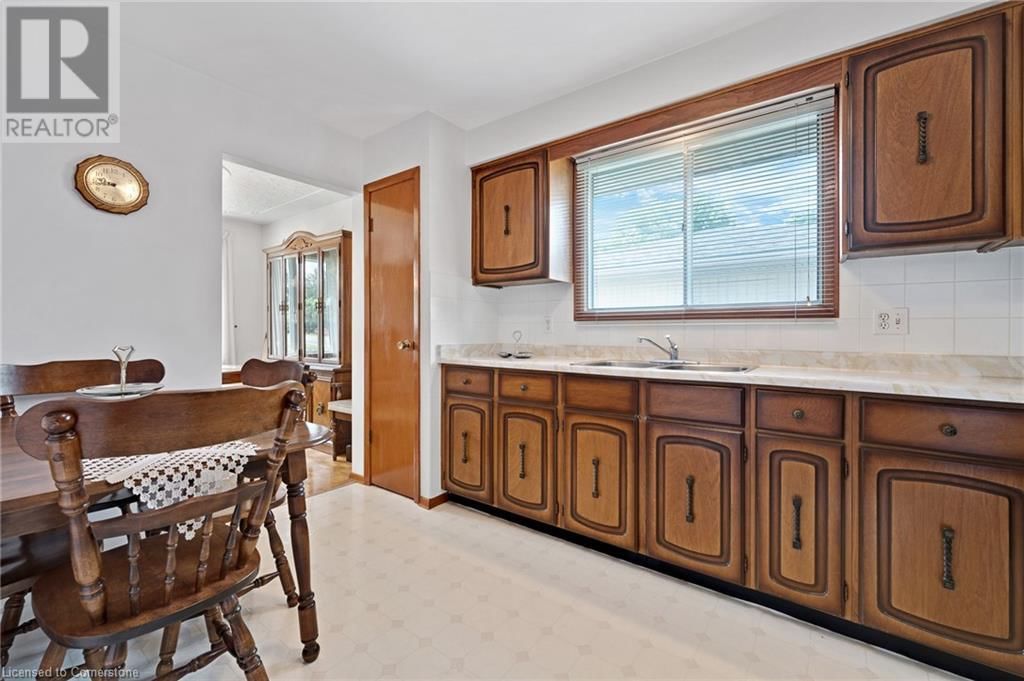 265 CHAMPLAIN BOULEVARD Image 22