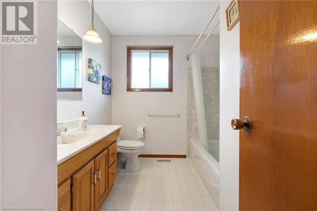 265 CHAMPLAIN BOULEVARD Image 25