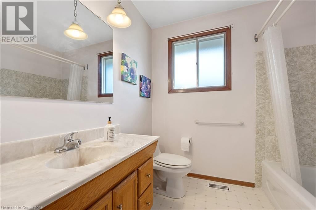 265 CHAMPLAIN BOULEVARD Image 26