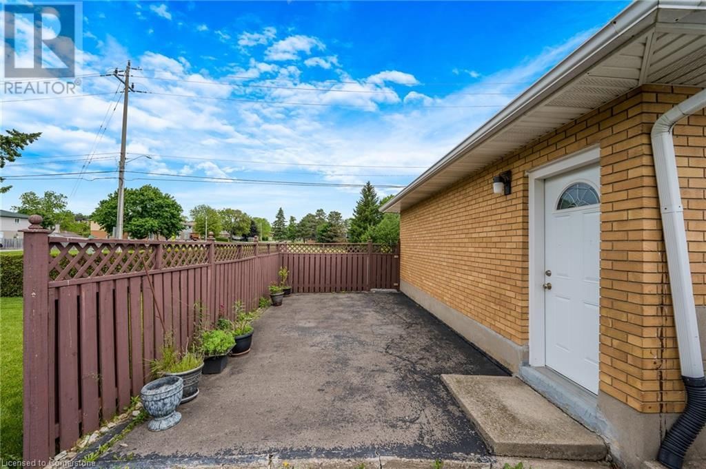 265 CHAMPLAIN BOULEVARD Image 39