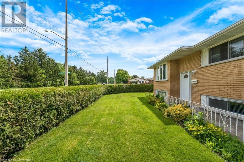 265 CHAMPLAIN BOULEVARD Image 4
