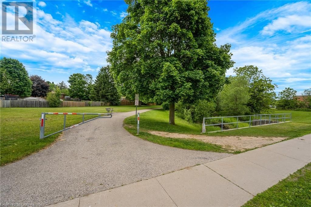 265 CHAMPLAIN BOULEVARD Image 44