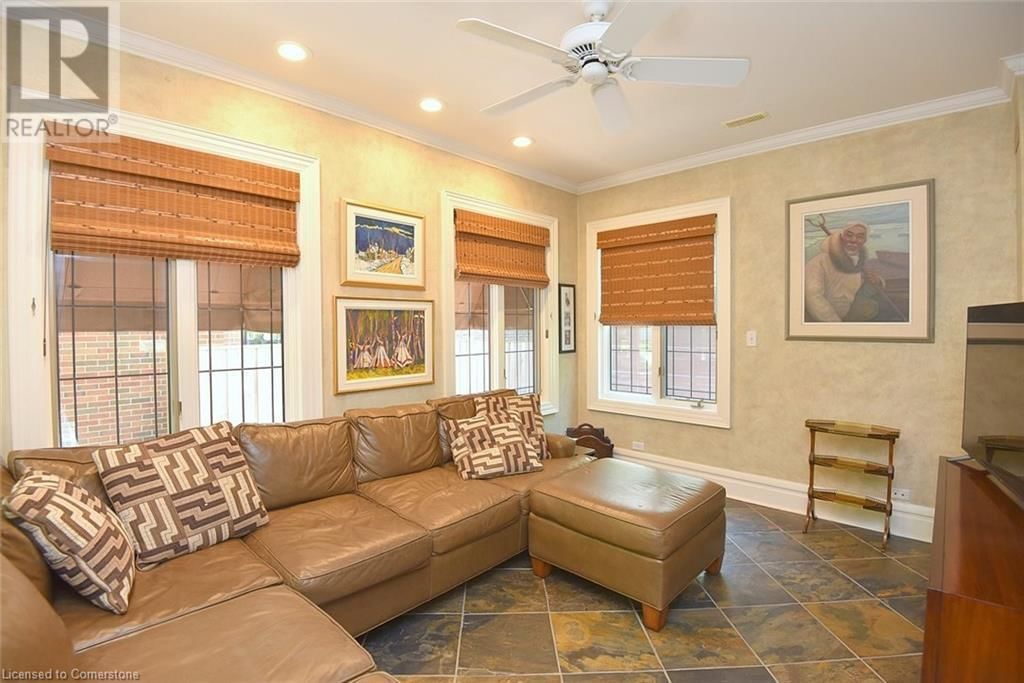 11 OAK KNOLL DRIVE Image 14
