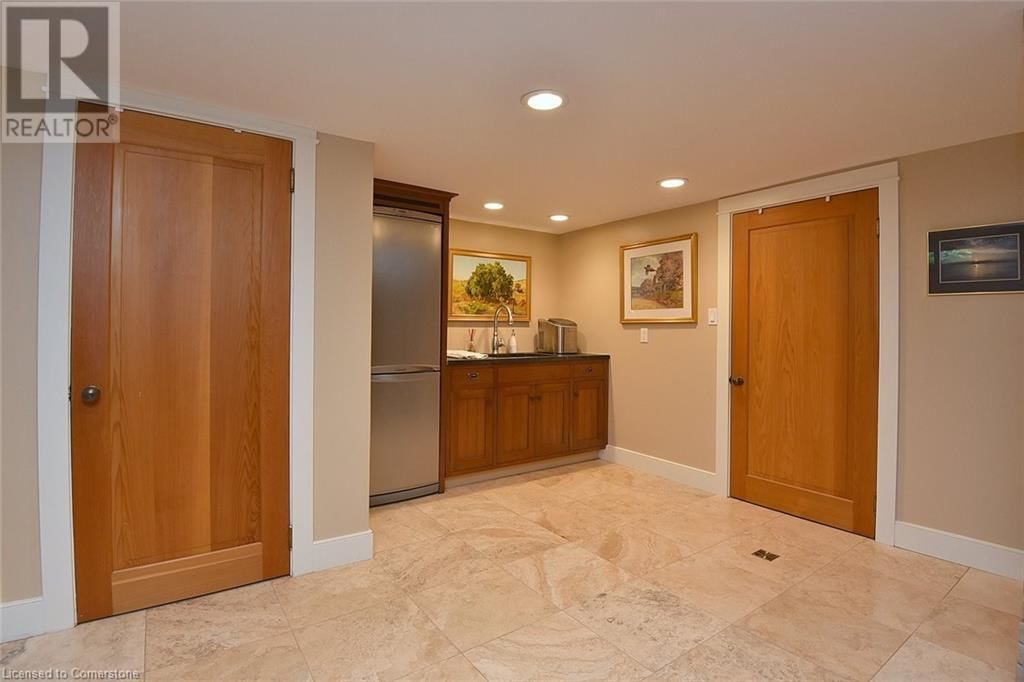 11 OAK KNOLL DRIVE Image 33