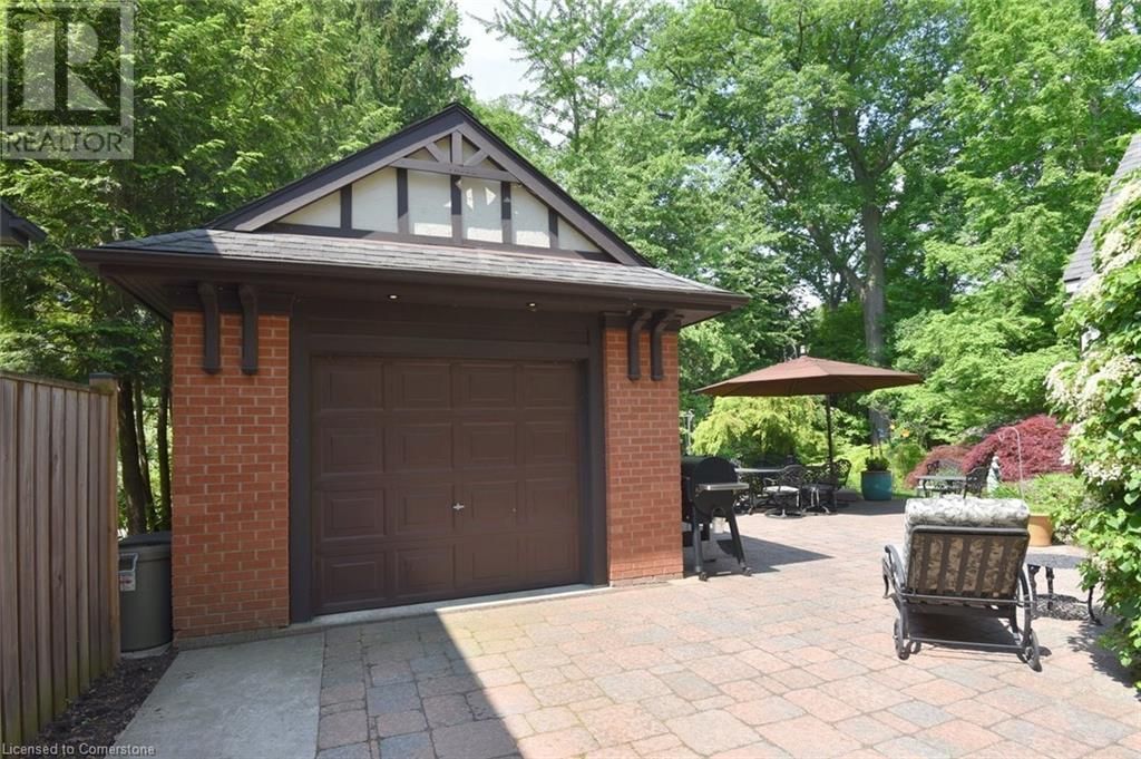 11 OAK KNOLL DRIVE Image 37