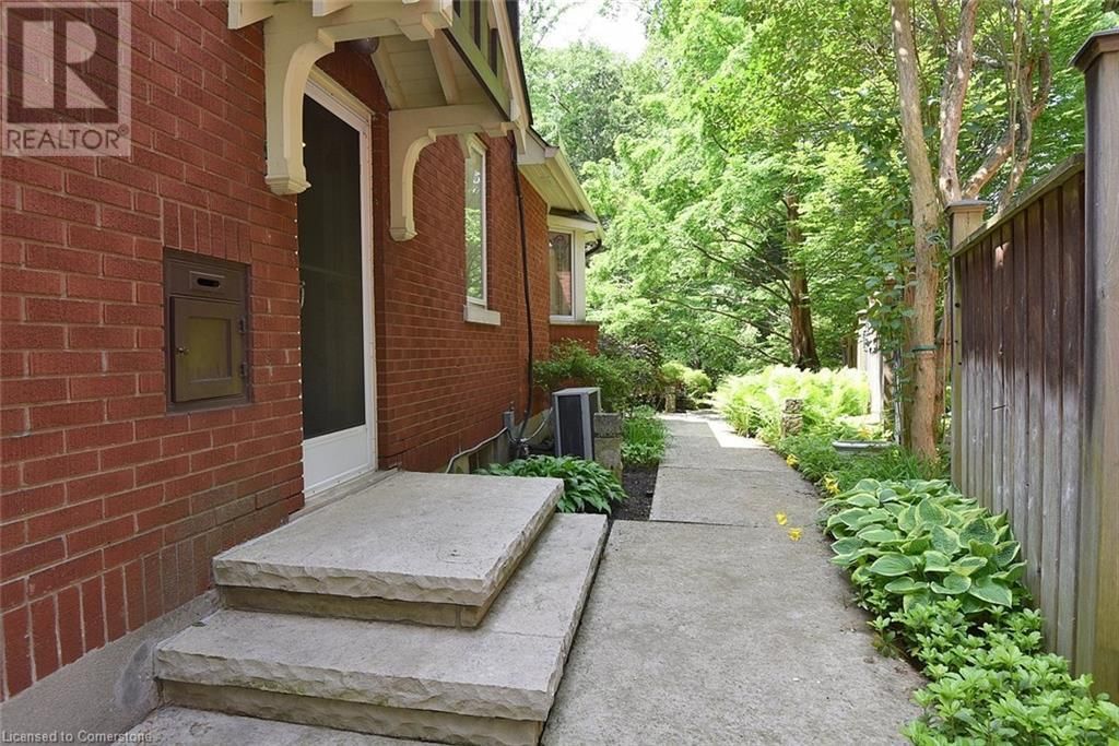 11 OAK KNOLL DRIVE Image 46