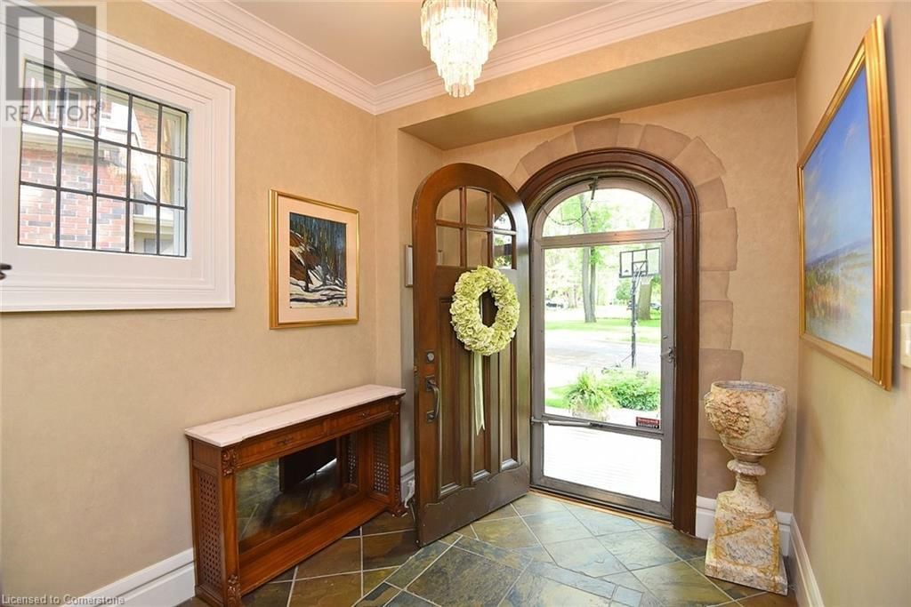 11 OAK KNOLL DRIVE Image 5