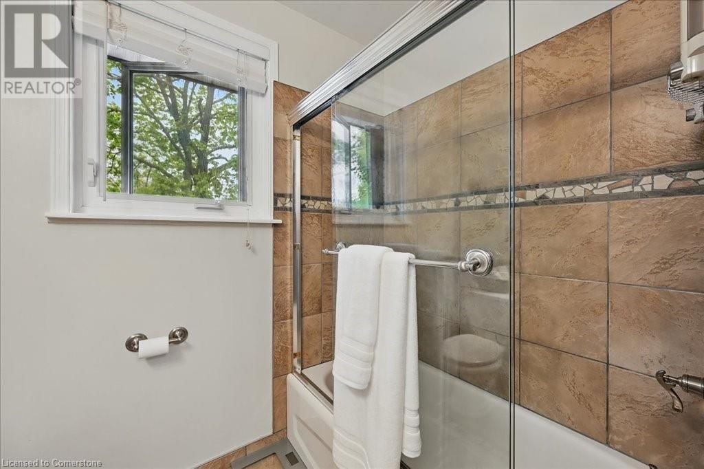747 MULLIN WAY Image 25