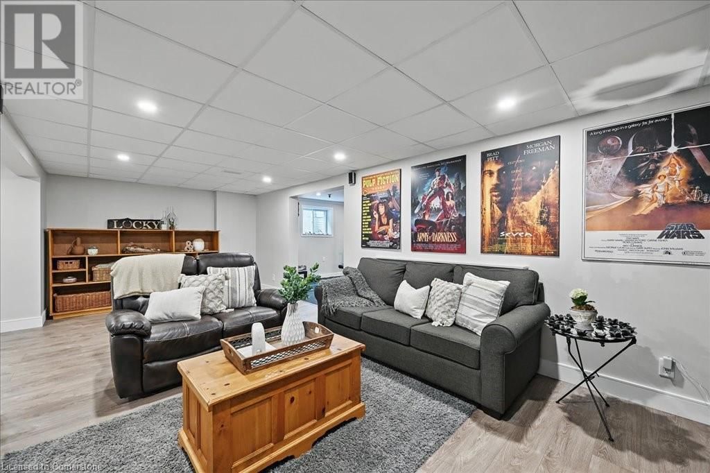 747 MULLIN WAY Image 29