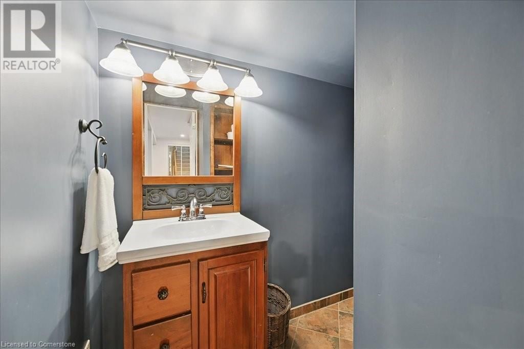 747 MULLIN WAY Image 36