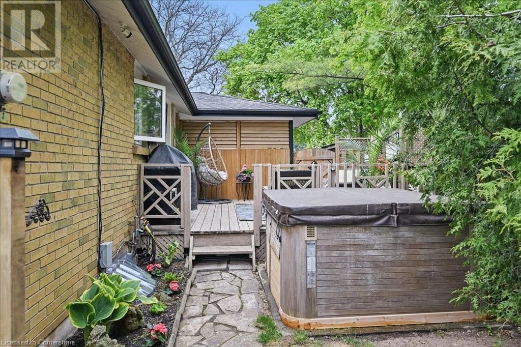 747 MULLIN WAY Image 40