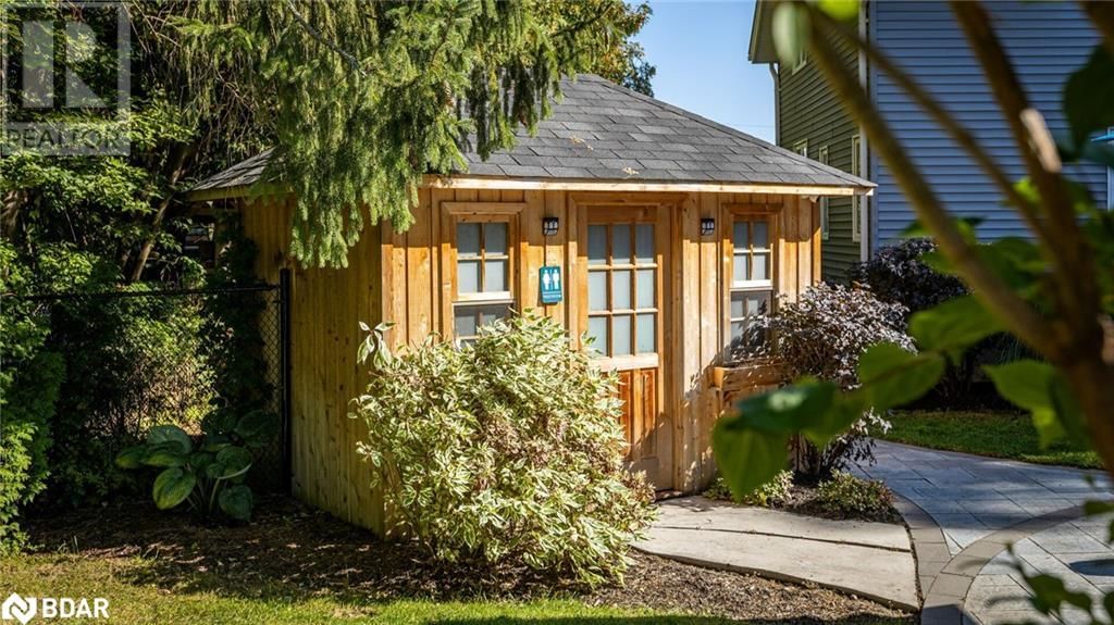 112 LAKESHORE ROAD WEST Image 9