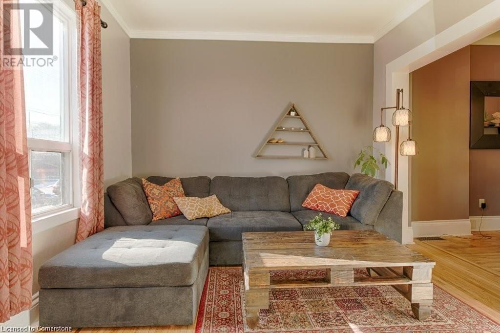 503 FERGUSON AVENUE NORTH Image 3
