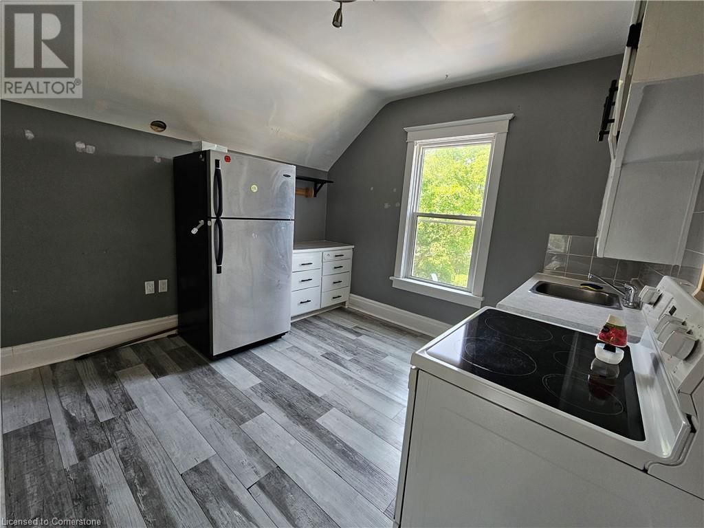 56 CAMERON STREET NORTH Image 2
