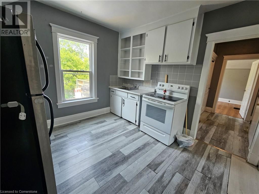 56 CAMERON STREET NORTH Image 3