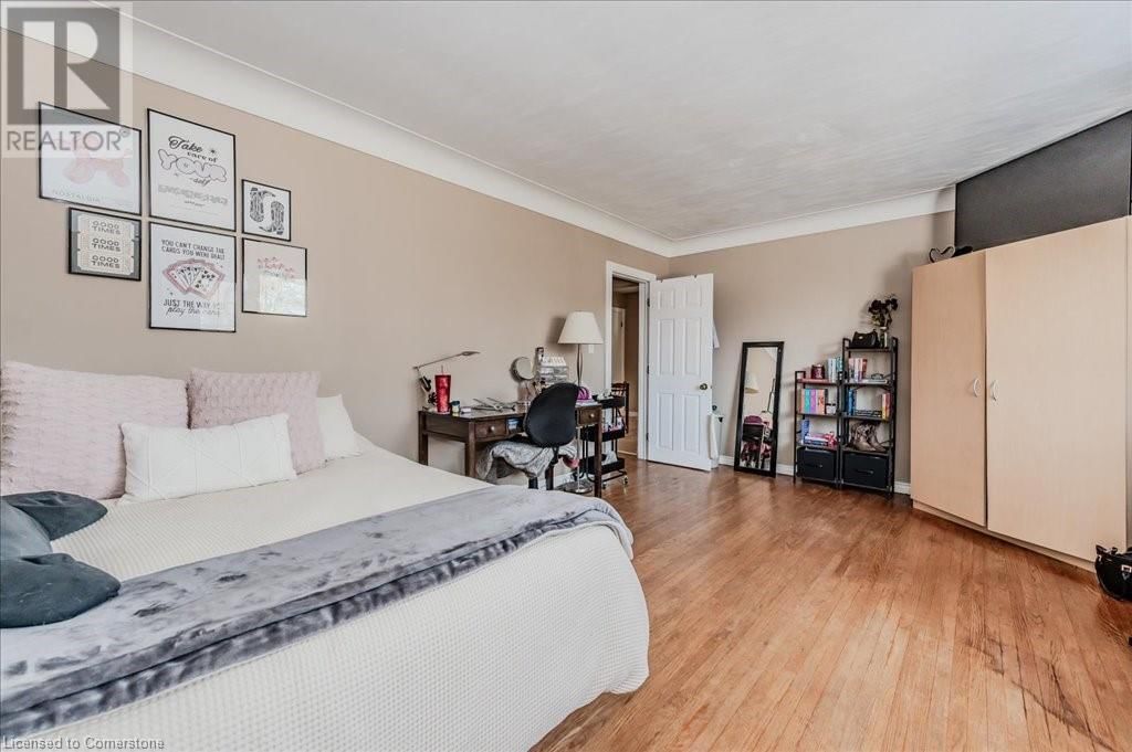117 MARSHALL STREET Image 14