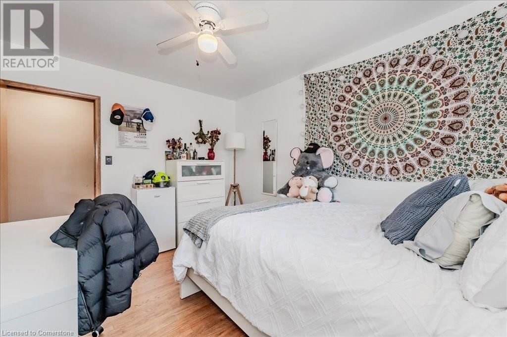 117 MARSHALL STREET Image 16