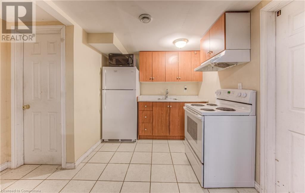 553 TEAKWOOD DRIVE Image 15