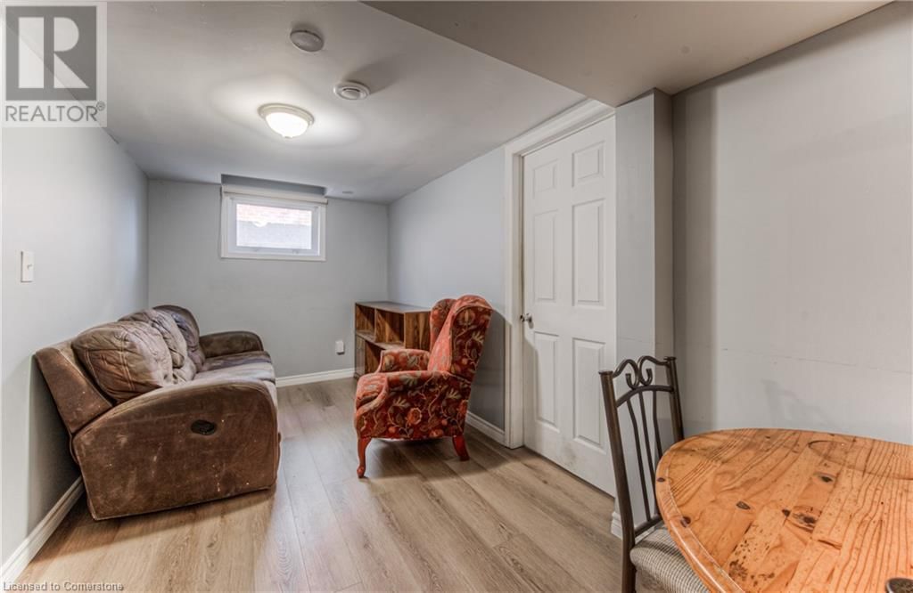 553 TEAKWOOD DRIVE Image 17
