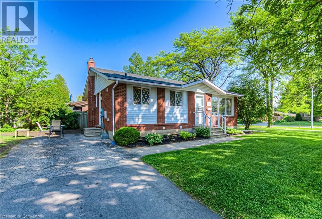 553 TEAKWOOD DRIVE Image 2
