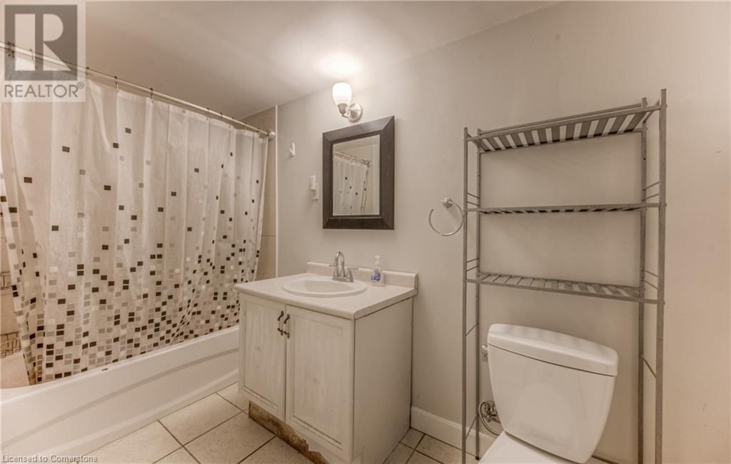 553 TEAKWOOD DRIVE Image 21