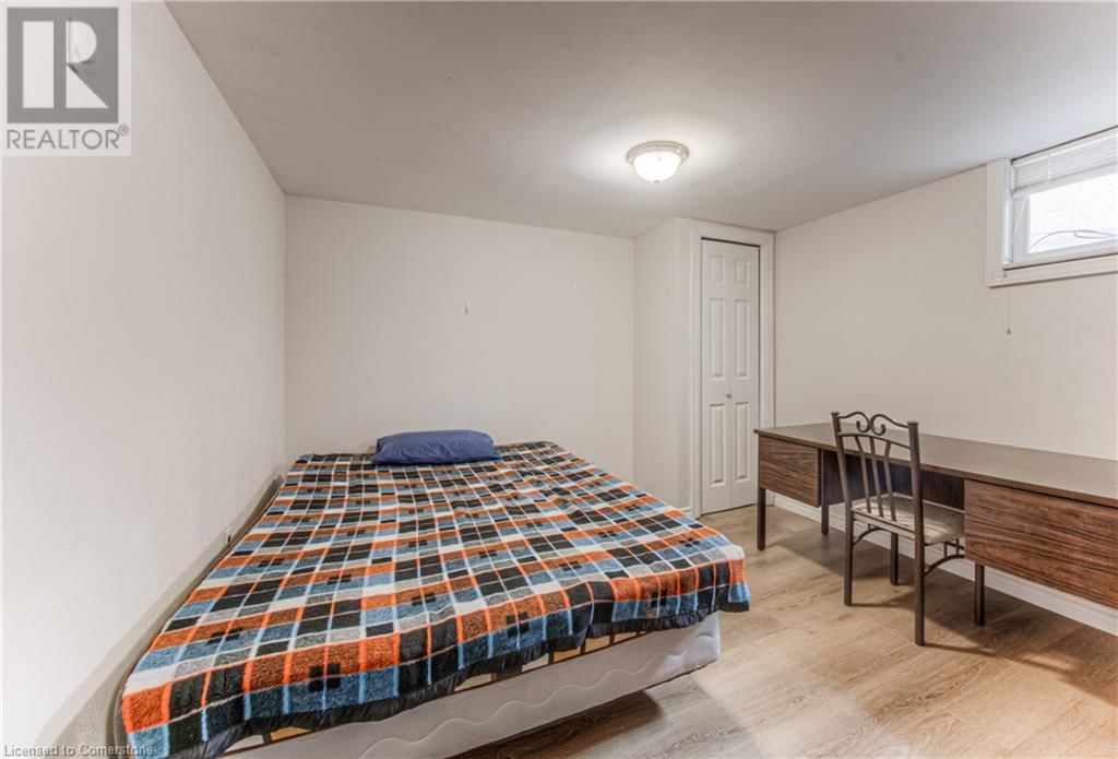 553 TEAKWOOD DRIVE Image 22