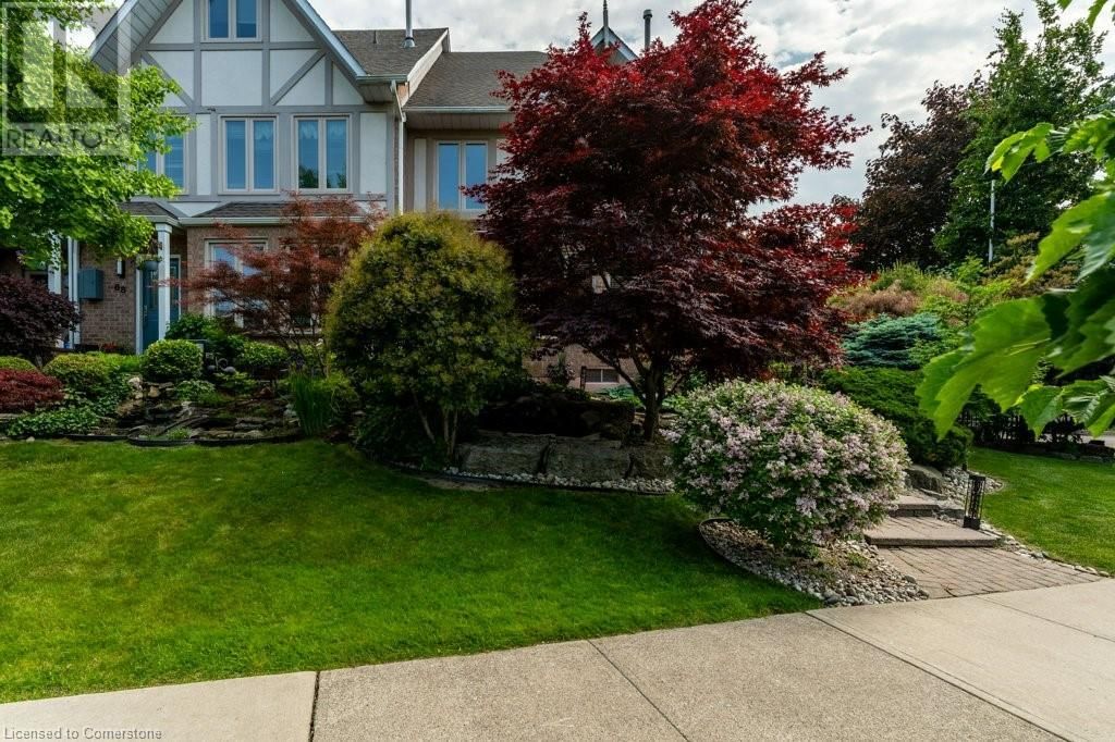 90 WATERFORD CRESCENT Image 2