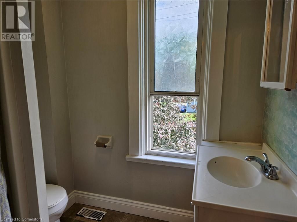 102 CEDAR STREET Image 7