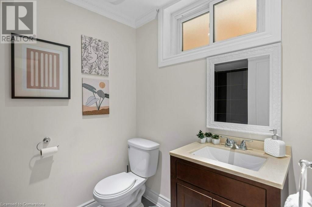 468 SPARLING CRESCENT Image 31