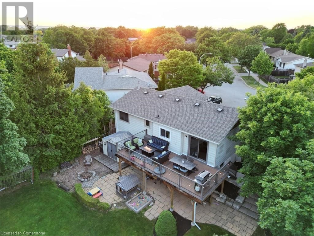 468 SPARLING CRESCENT Image 44