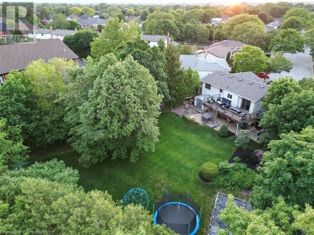 468 SPARLING CRESCENT Image 48
