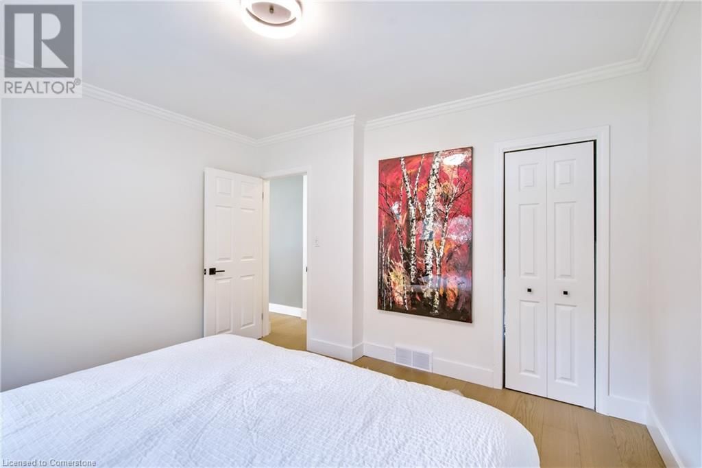38 ALBANY DRIVE Image 15