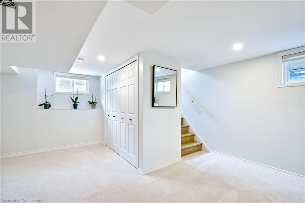 38 ALBANY DRIVE Image 22
