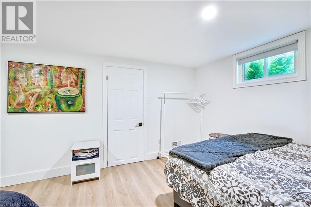 38 ALBANY DRIVE Image 26