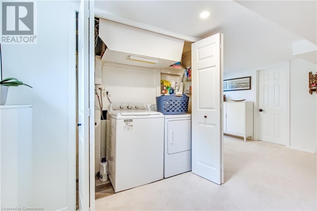 38 ALBANY DRIVE Image 28