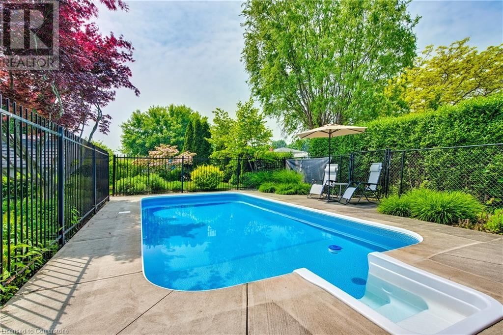 38 ALBANY DRIVE Image 30