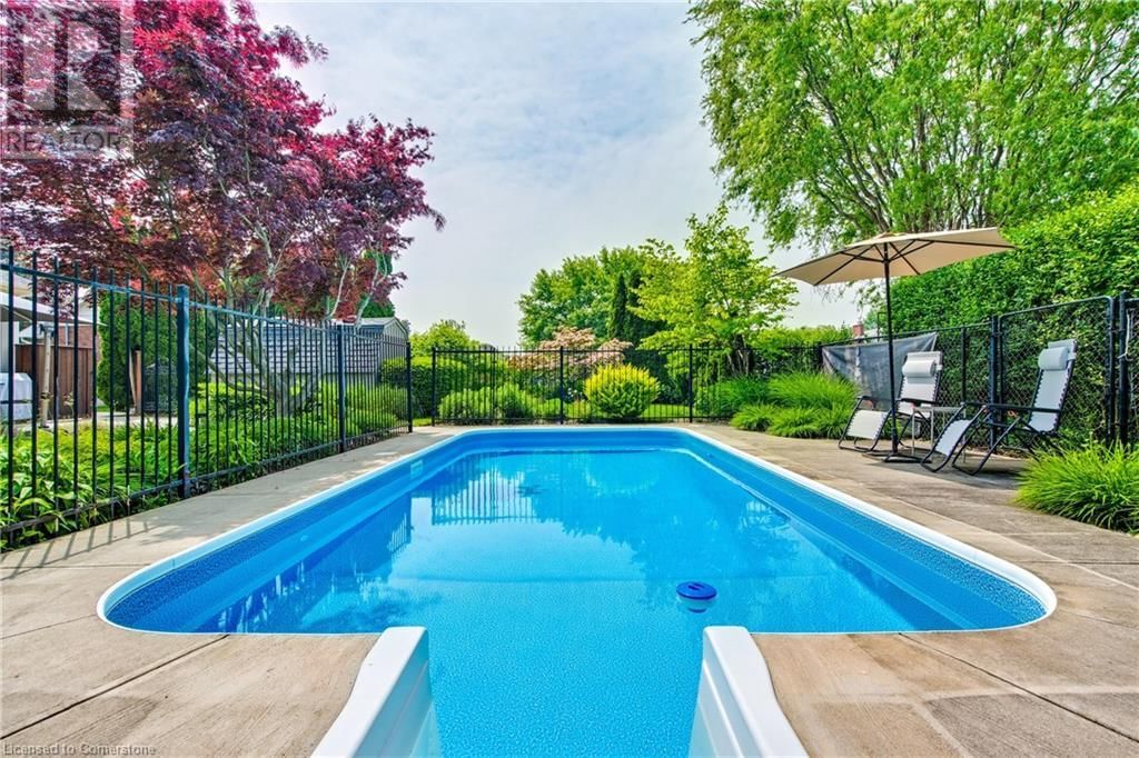 38 ALBANY DRIVE Image 31